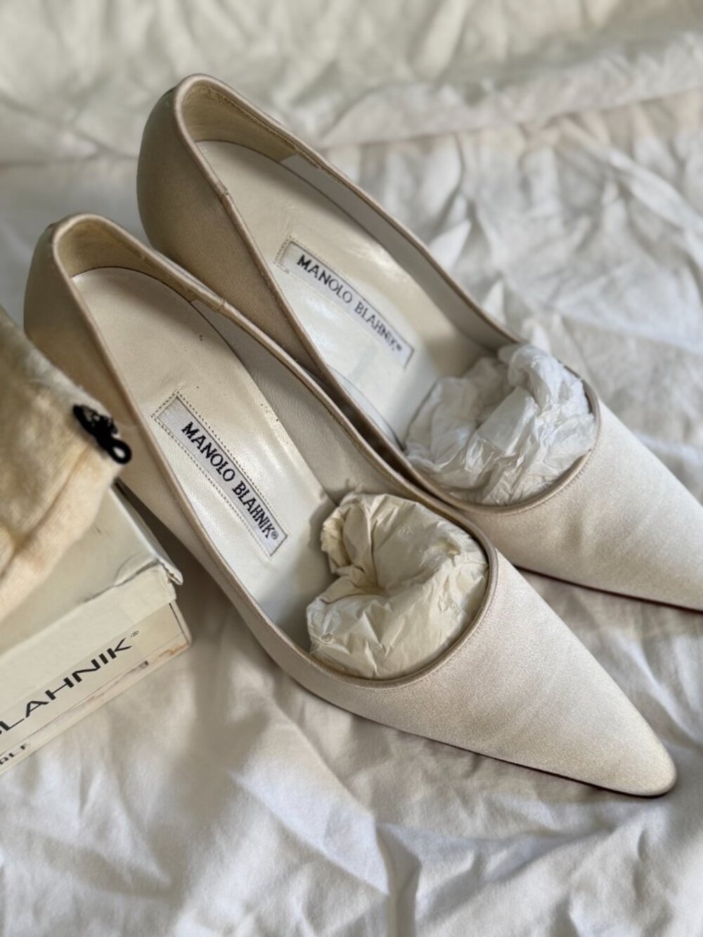 Manolo Blahnik Elia Ivory Calf Pumps 36.5 - Picture 7 of 8